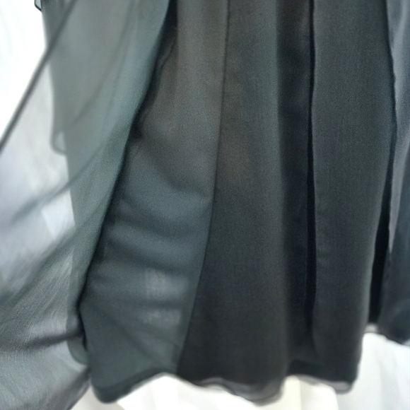 Ruffled Iridescent Blue/green Party Dress NWT - Picture 4 of 12